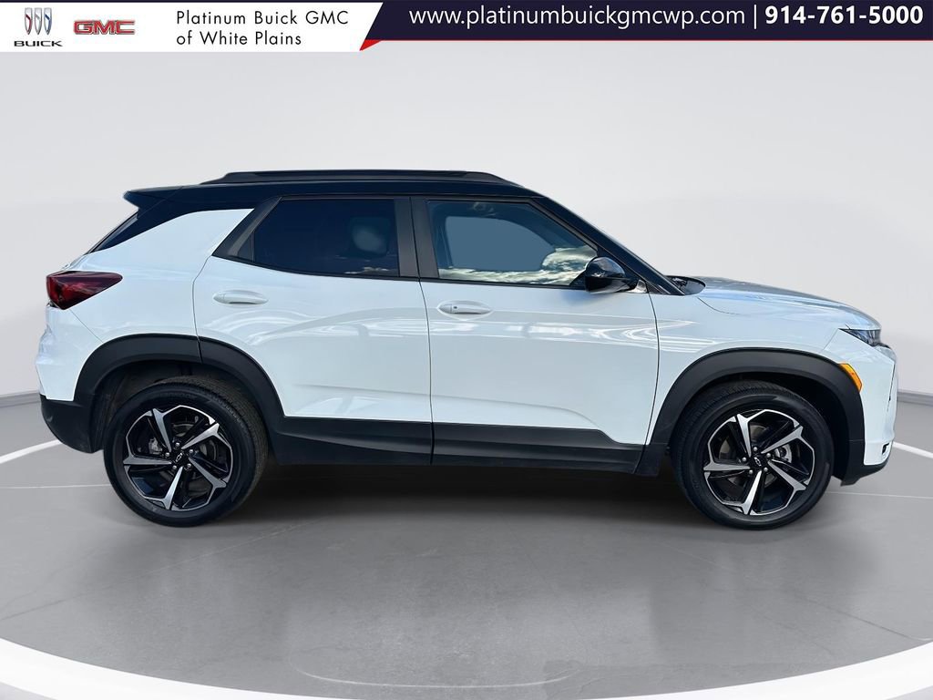 Used 2023 Chevrolet TrailBlazer RS w/ Convenience Package image 2