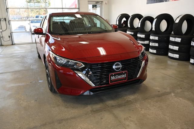 Used 2024 Nissan Sentra SV FWD image 3