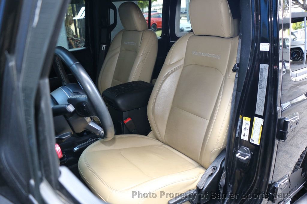 Used 2018 Jeep Wrangler Unlimited Rubicon w/ Dual Top Group AWD/4WD image 30