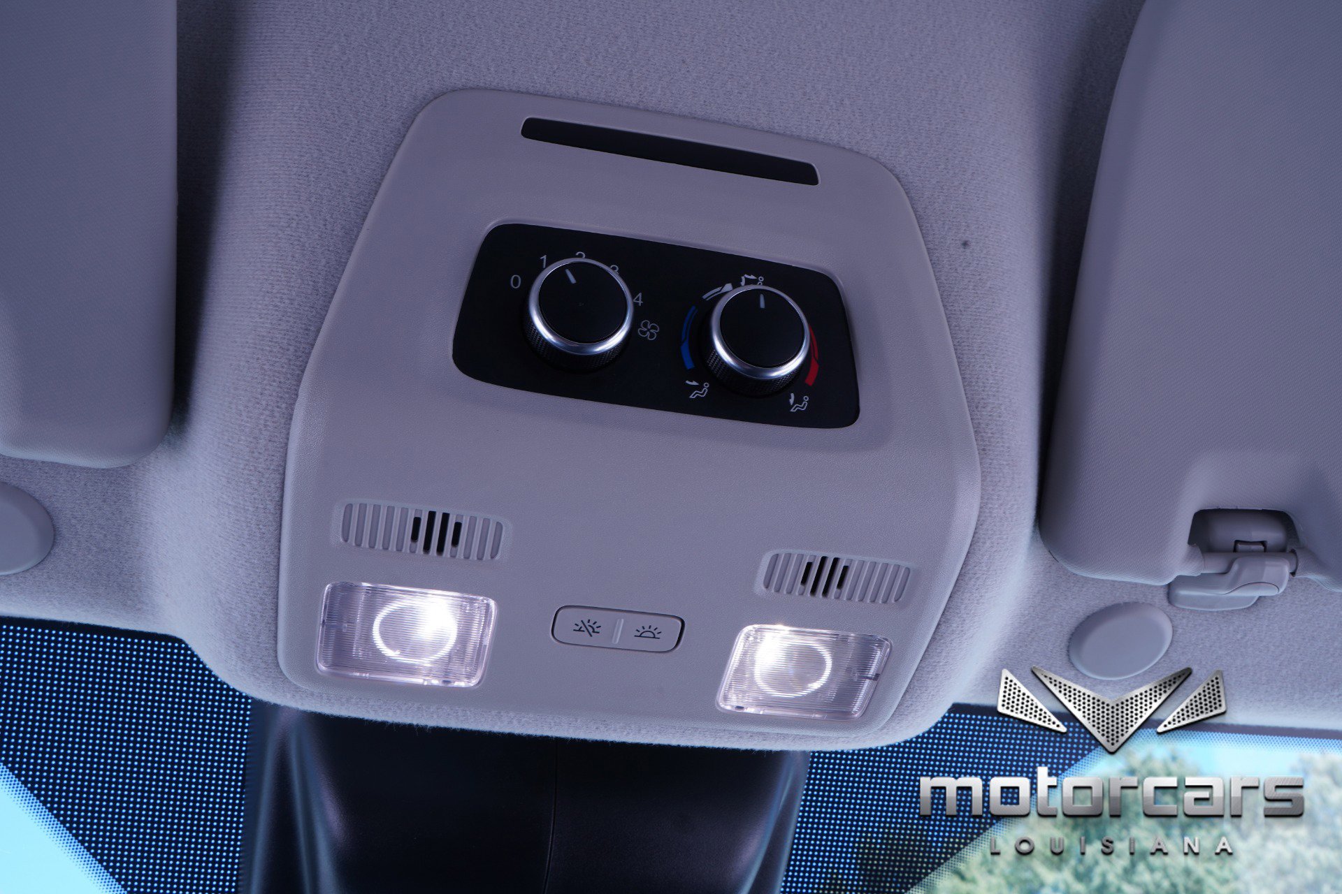 Used 2023 Ford Transit 350 XLT image 40