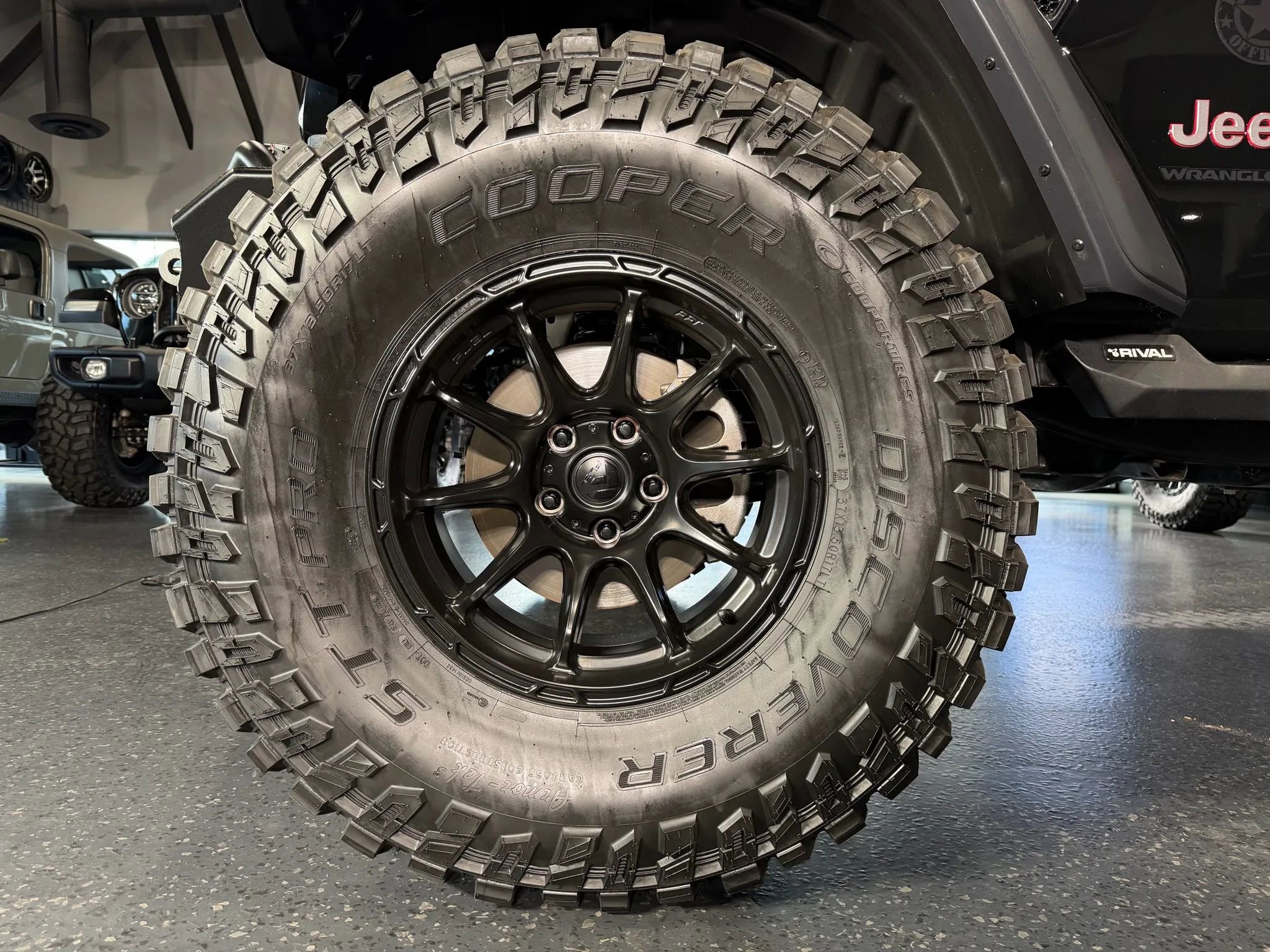 Used 2025 Jeep Wrangler Unlimited Rubicon image 22