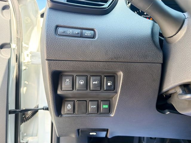 Used 2020 Nissan Rogue SL w/ Premium Package image 34