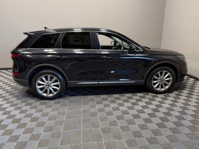 Used 2022 Lincoln Corsair AWD w/ Premium Package image 7