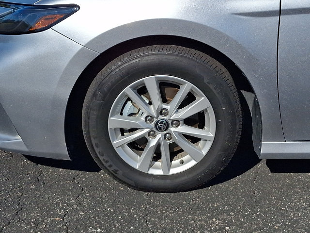 Used 2025 Toyota Camry LE FWD image 8