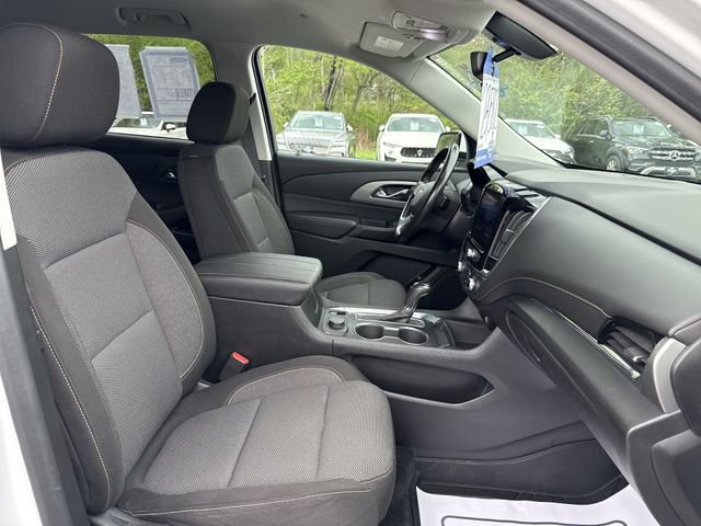 Used 2020 Chevrolet Traverse LT w/ LPO, Floor Liner Package AWD/4WD image 27