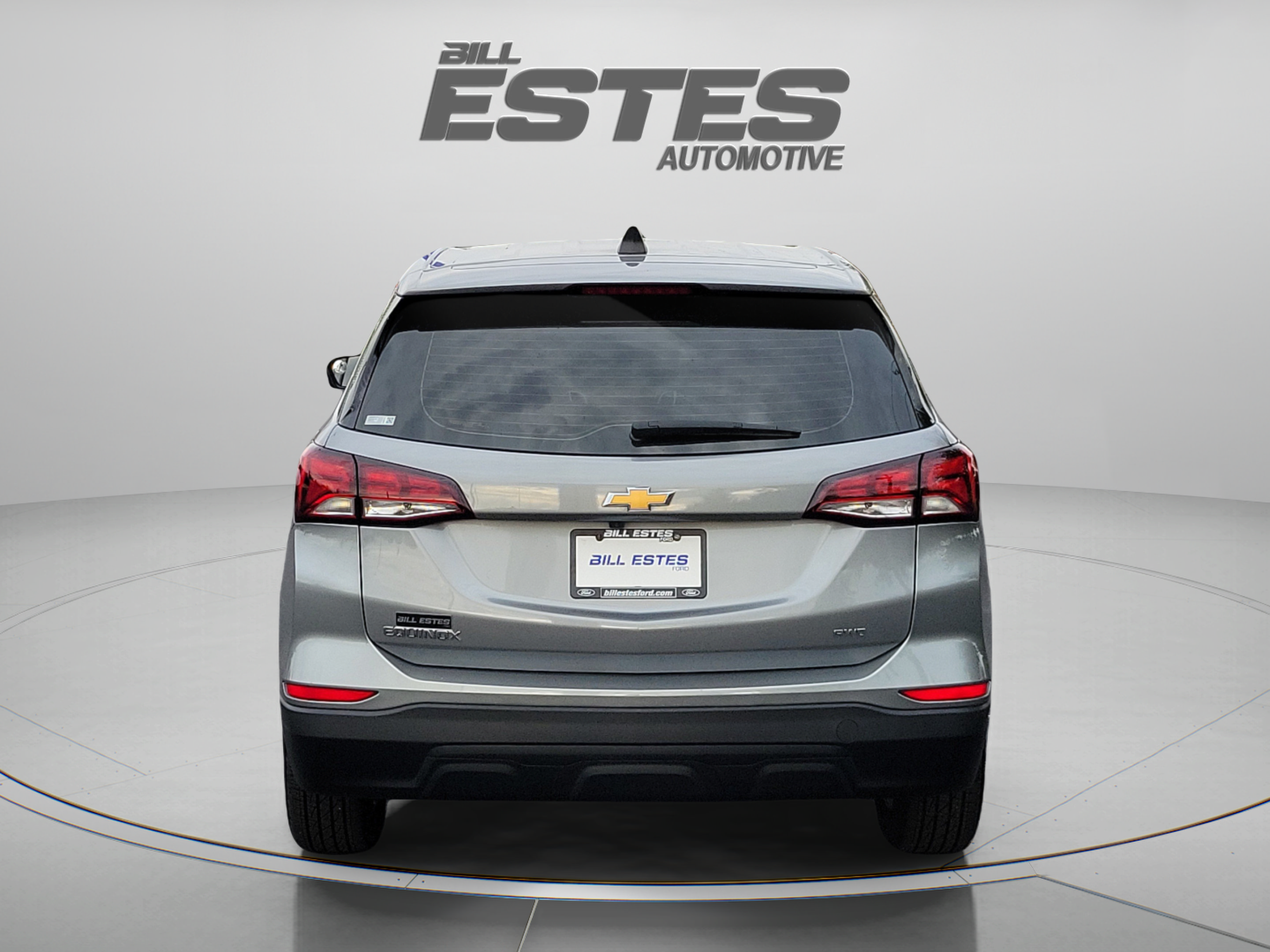 Used 2023 Chevrolet Equinox LS AWD/4WD image 3