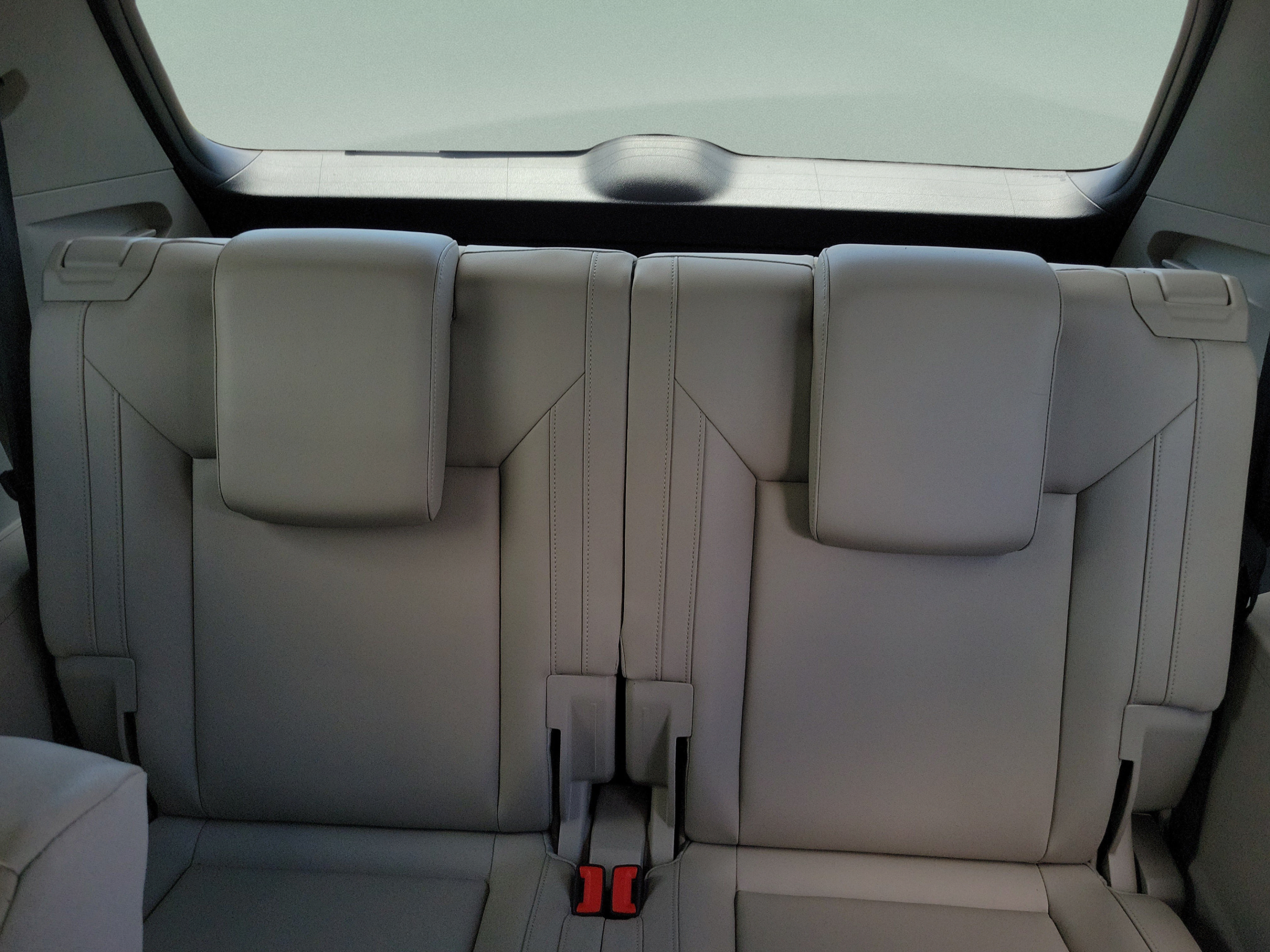Used 2019 Volkswagen Atlas SEL FWD image 26