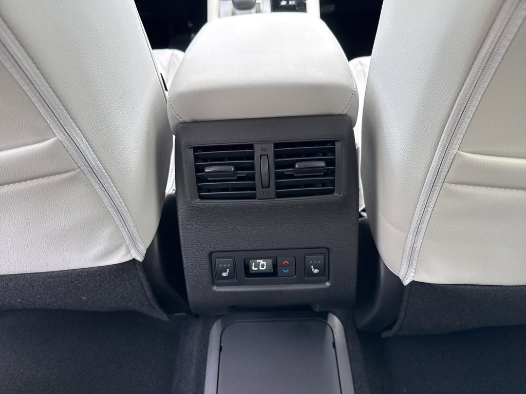 New 2025 Mitsubishi Outlander SEL image 20