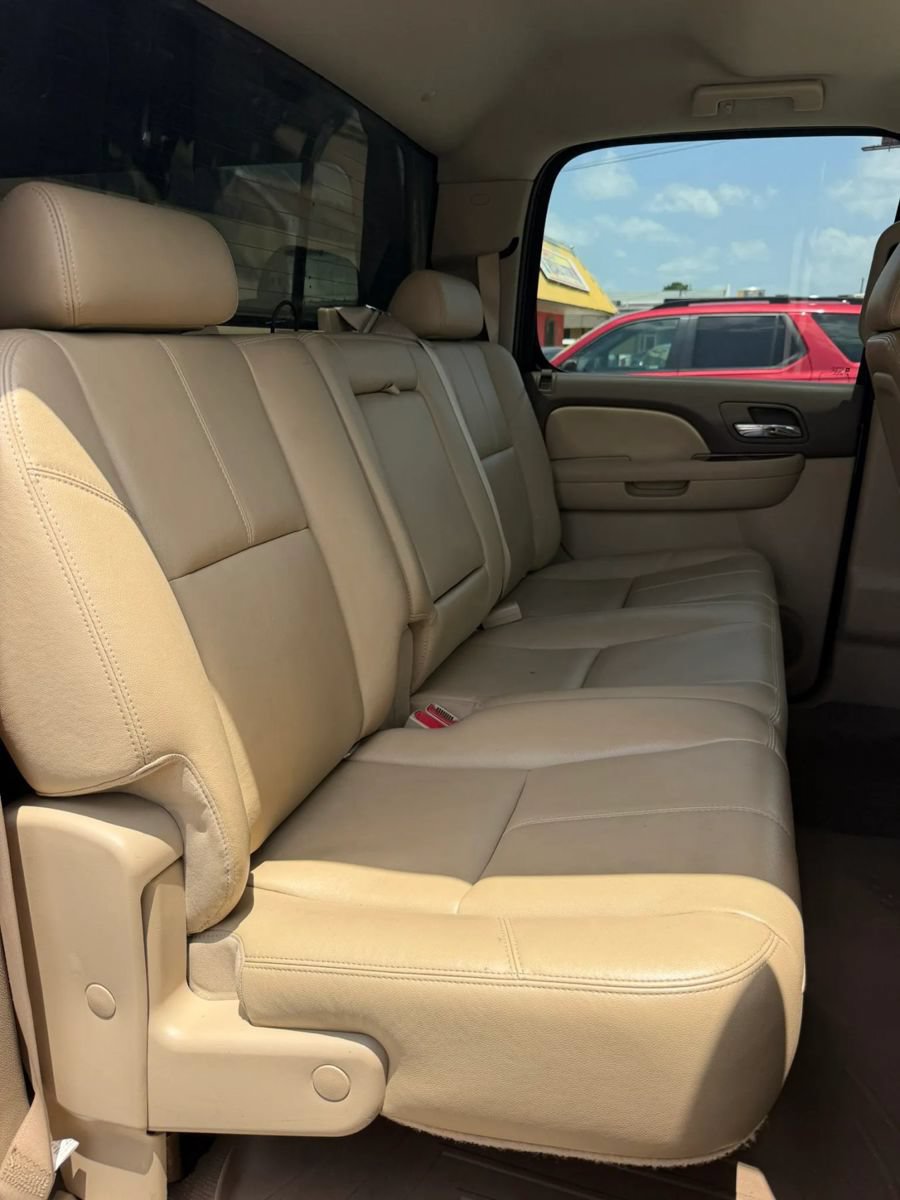 Used 2011 Chevrolet Silverado 3500 LTZ w/ LTZ Plus Package AWD/4WD image 22