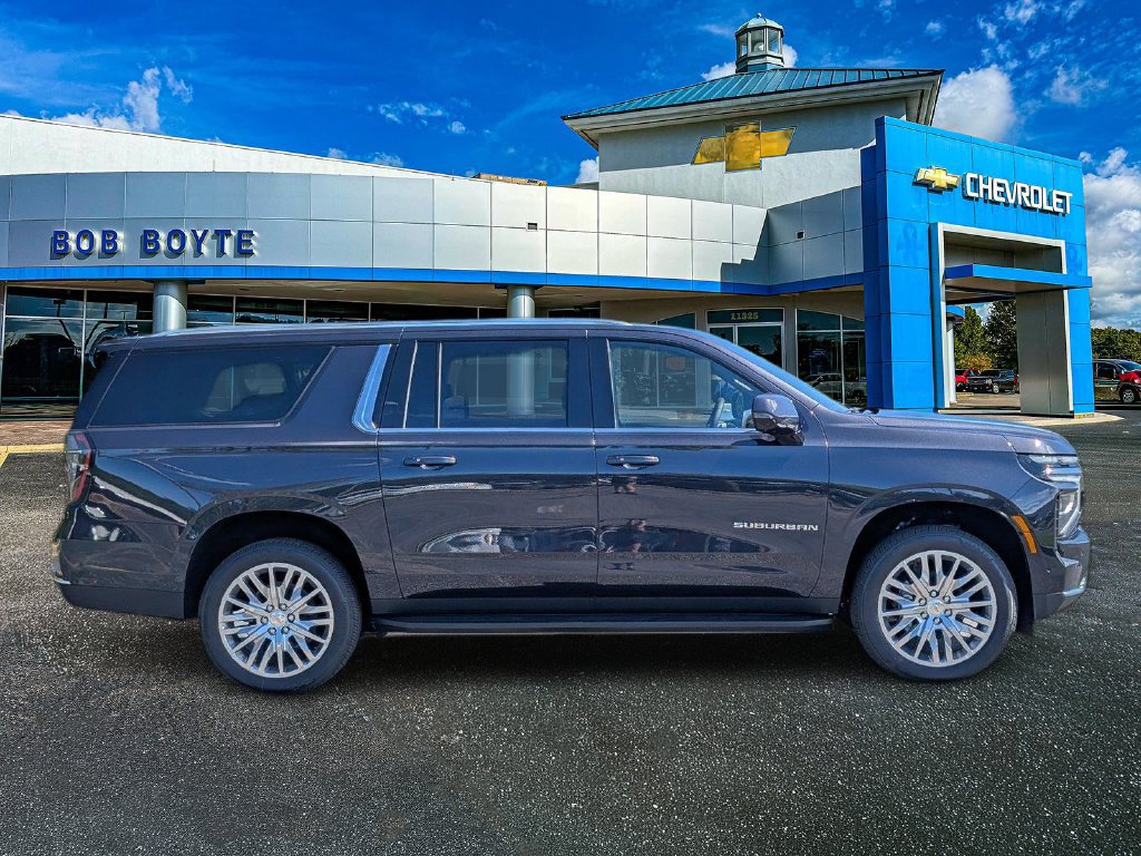 New 2027 Chevrolet Suburban LT w/ Comfort Package RWD image 7