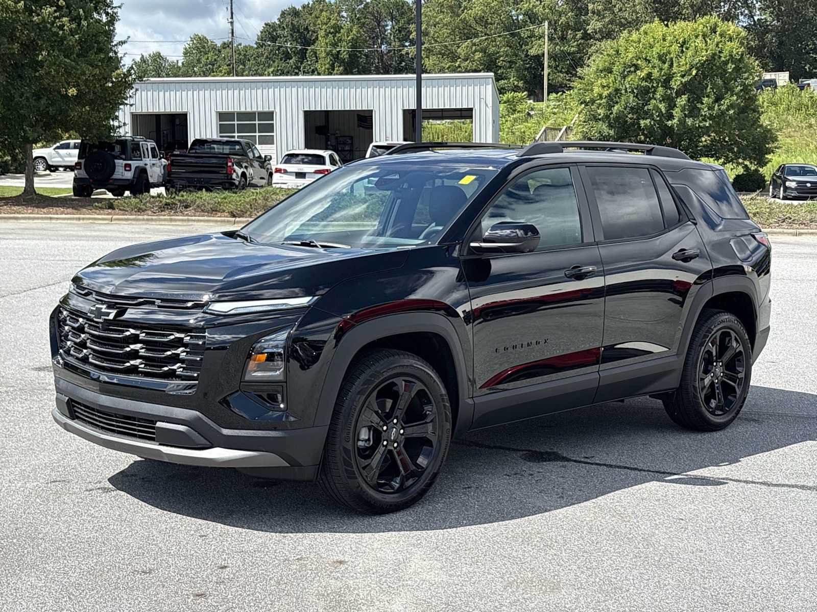 New 2027 Chevrolet Equinox LT w/ Convenience Package II AWD/4WD image 2