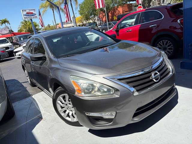 Used 2014 Nissan Altima 2.5 S image 2