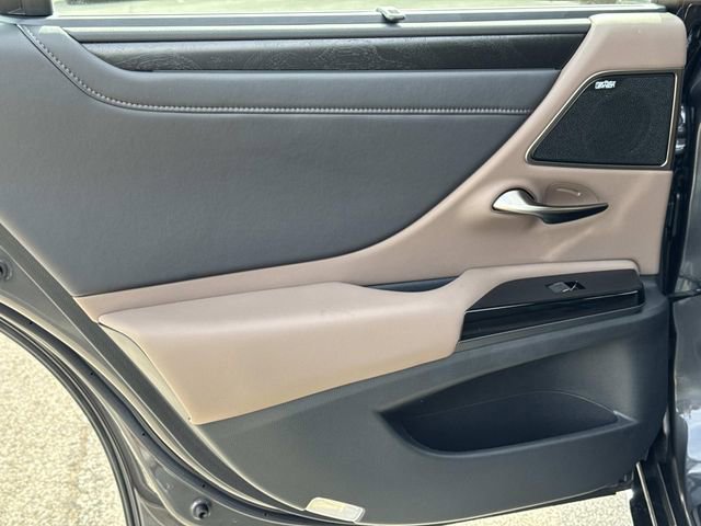 Certified 2025 Lexus ES 300h Ultra Luxury image 12