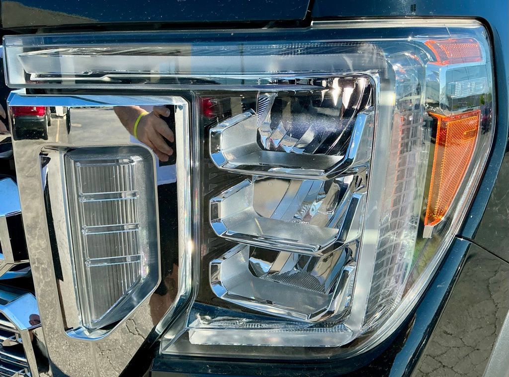 Used 2022 GMC Sierra 3500 Denali w/ Denali Ultimate Package image 10