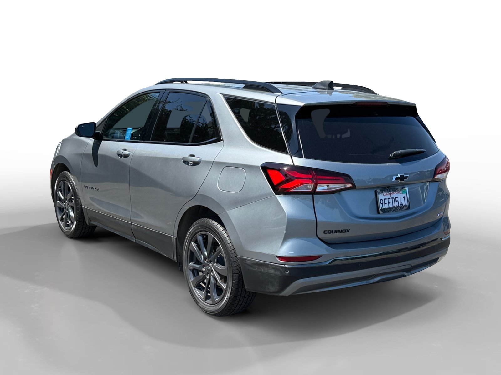 Used 2023 Chevrolet Equinox RS FWD image 3