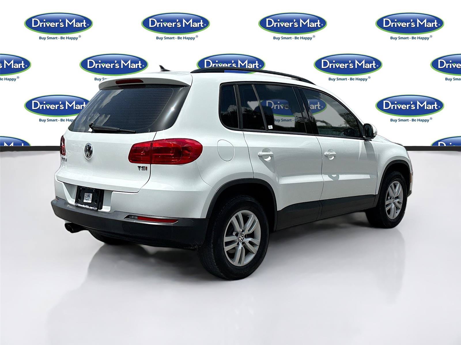 Used 2017 Volkswagen Tiguan S FWD image 7