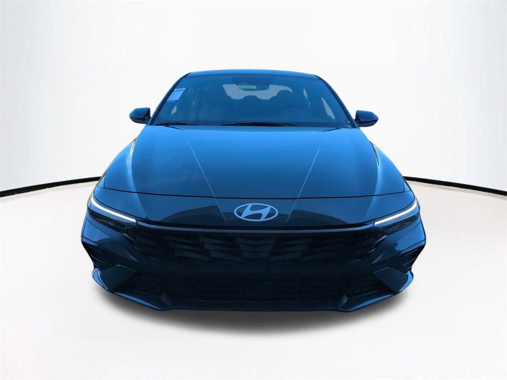 New 2026 Hyundai Elantra SEL Sport image 3