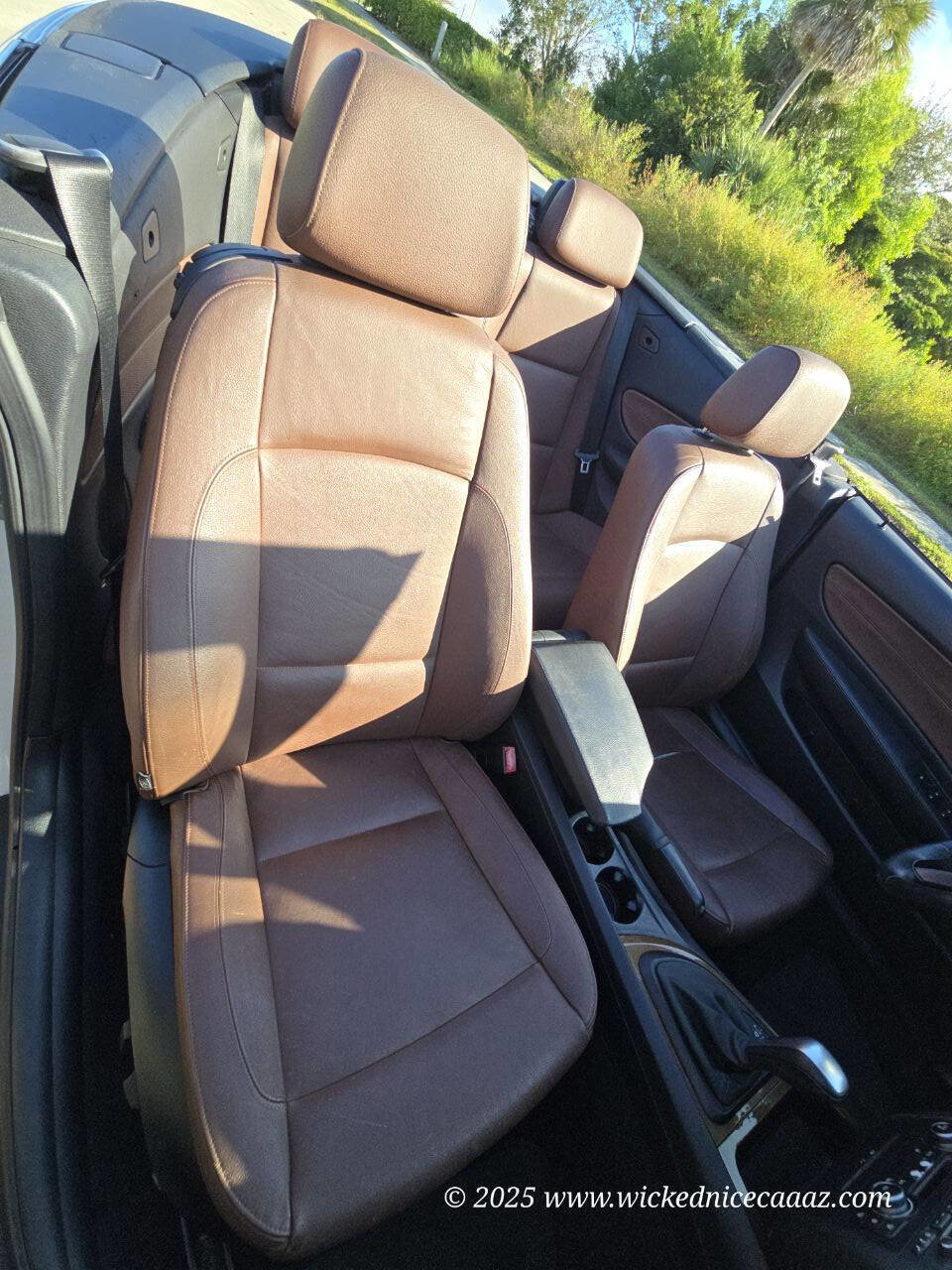 Used 2010 BMW 128i Convertible image 20