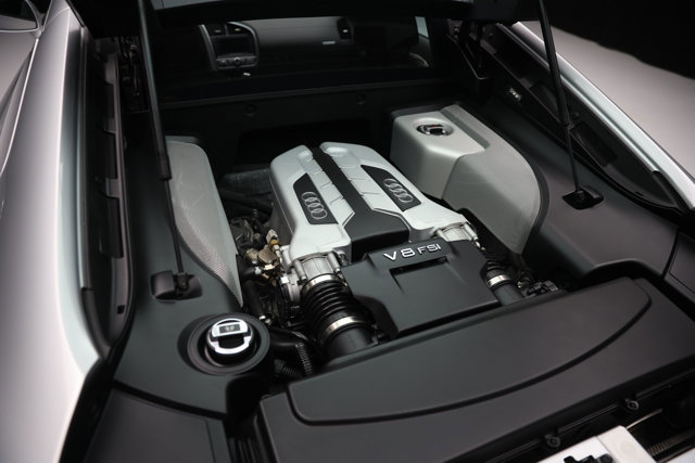 Used 2009 Audi R8 V8 image 37