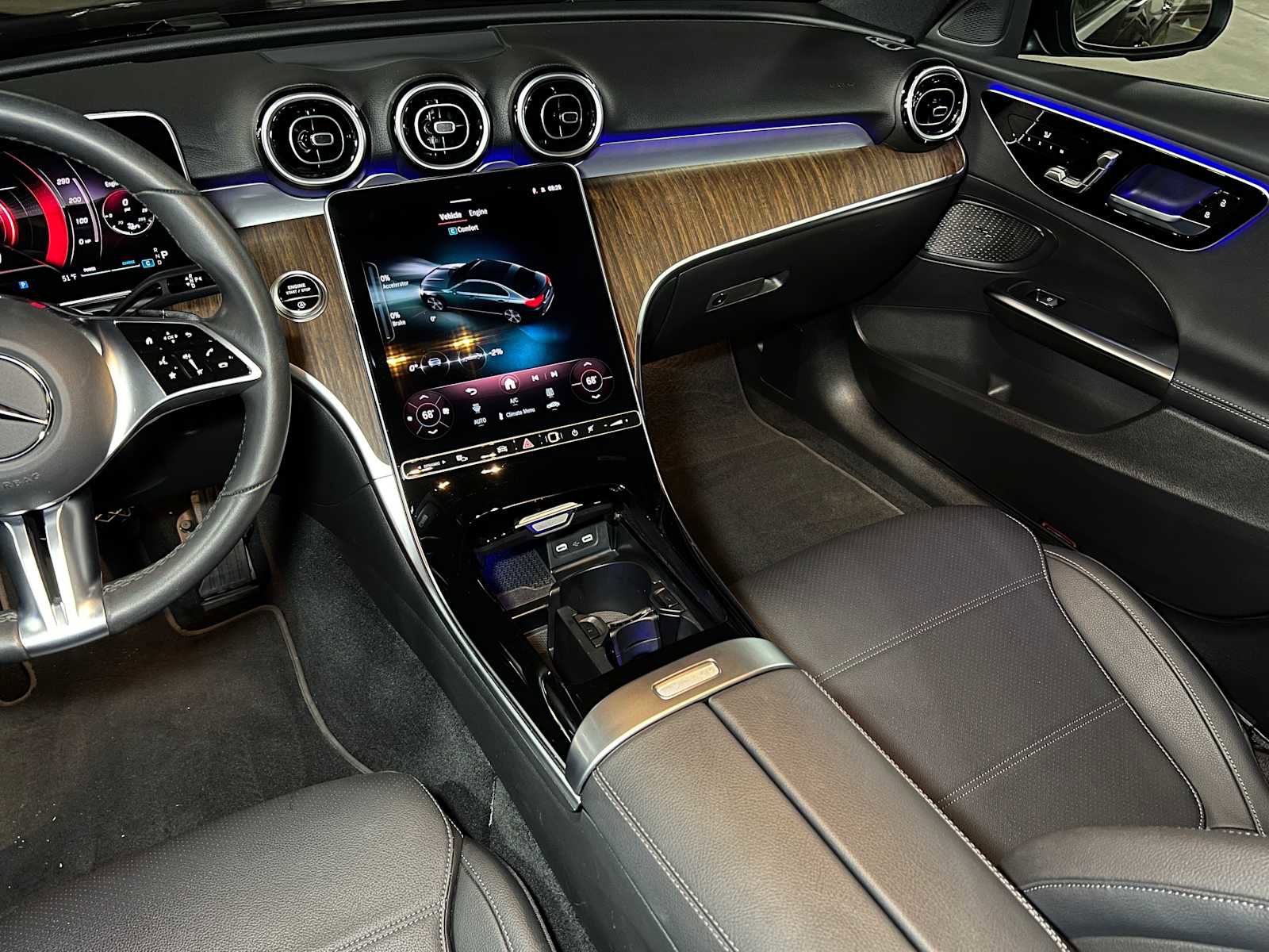 Used 2025 Mercedes-Benz C 300 4MATIC Sedan image 39