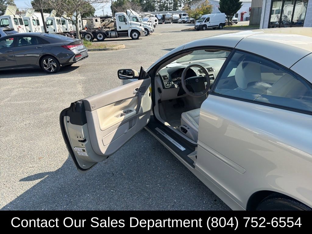 Used 2006 Volvo C70 T5 image 10
