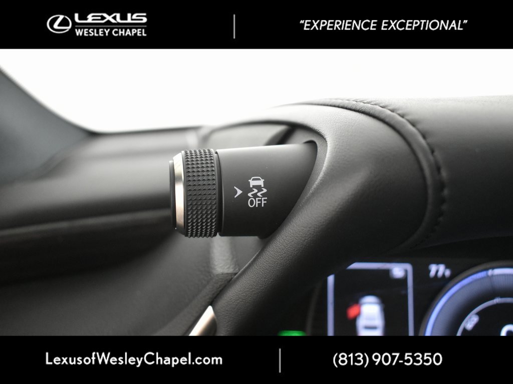 Used 2020 Lexus ES 300h w/ Premium Package image 39