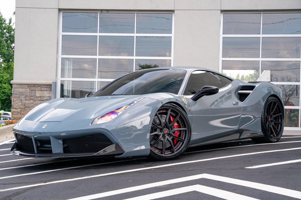 Used 2016 Ferrari 488 GTB RWD image 2