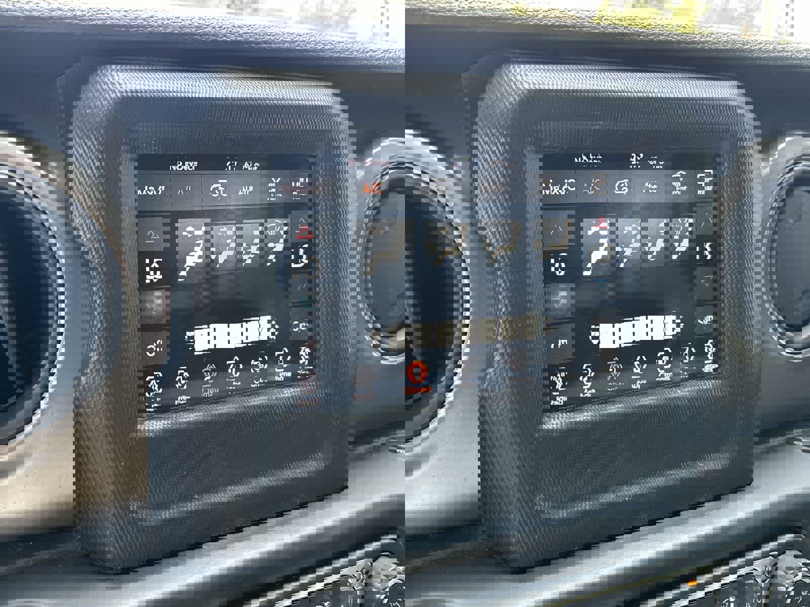 Used 2022 Jeep Wrangler Unlimited Sport image 14