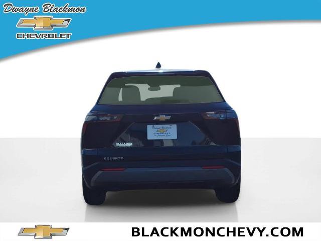 New 2027 Chevrolet Equinox LT w/ Convenience Package II FWD image 4