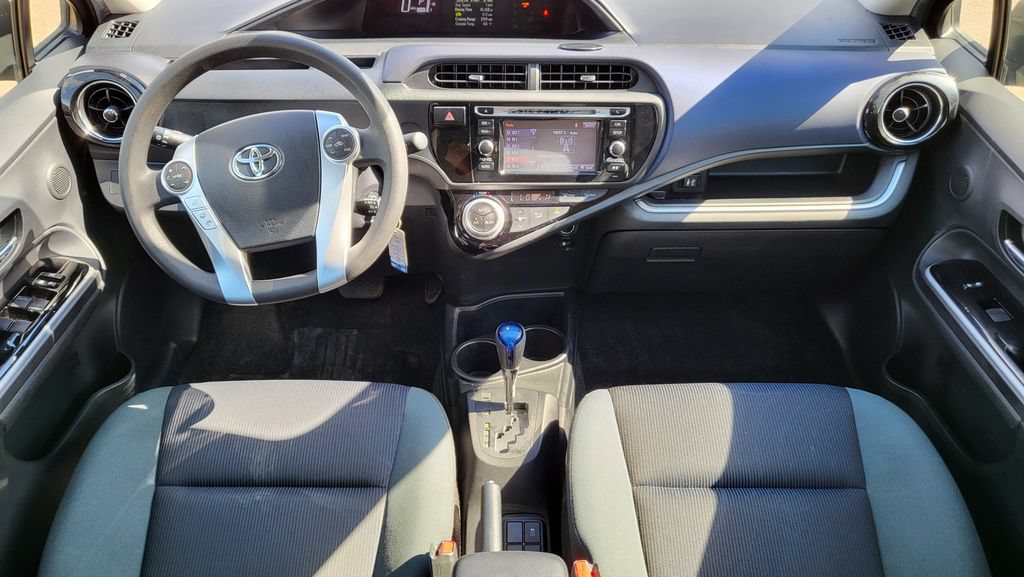 Used 2016 Toyota Prius C Two FWD image 5