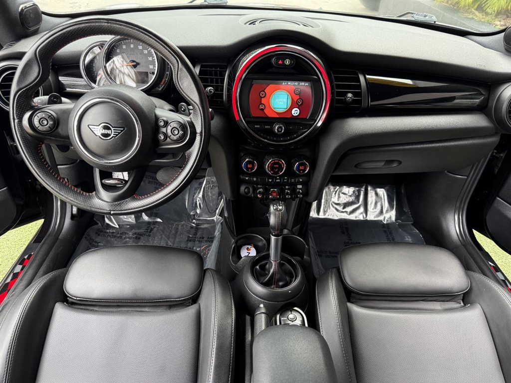 Used 2019 MINI Cooper S w/ Premium Package image 15