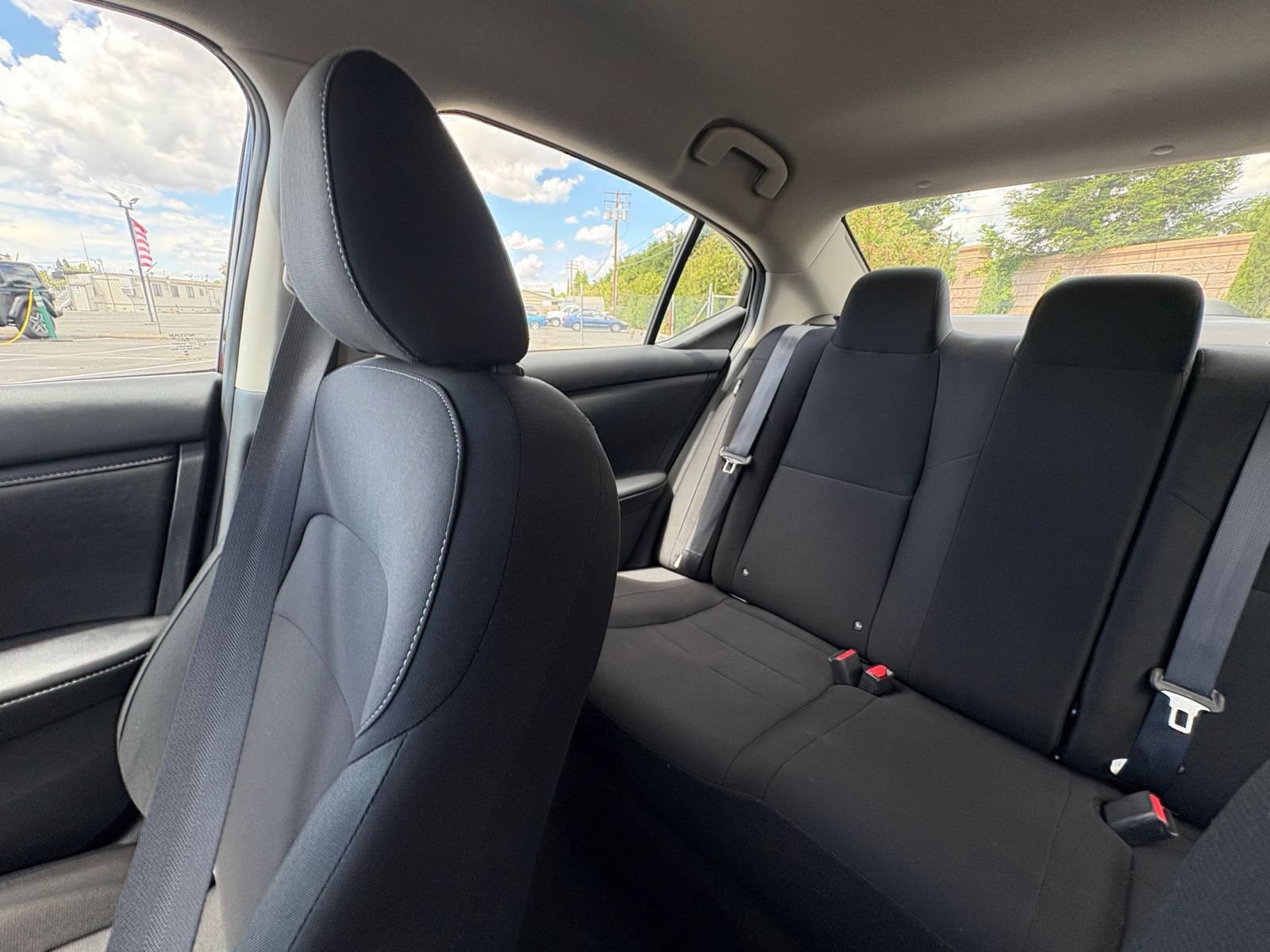 Used 2025 Nissan Sentra S FWD image 37
