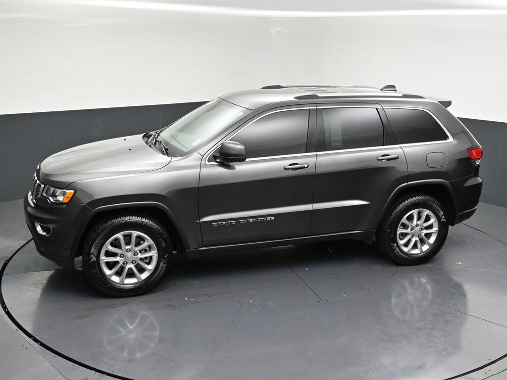 Used 2021 Jeep Grand Cherokee Laredo X image 27