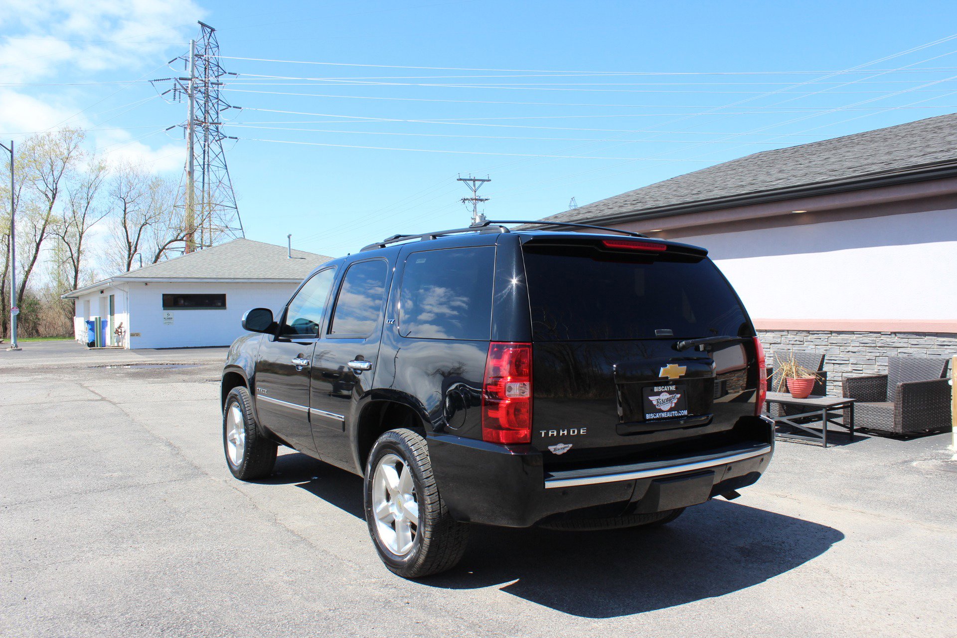 Used 2014 Chevrolet Tahoe LTZ AWD/4WD image 8