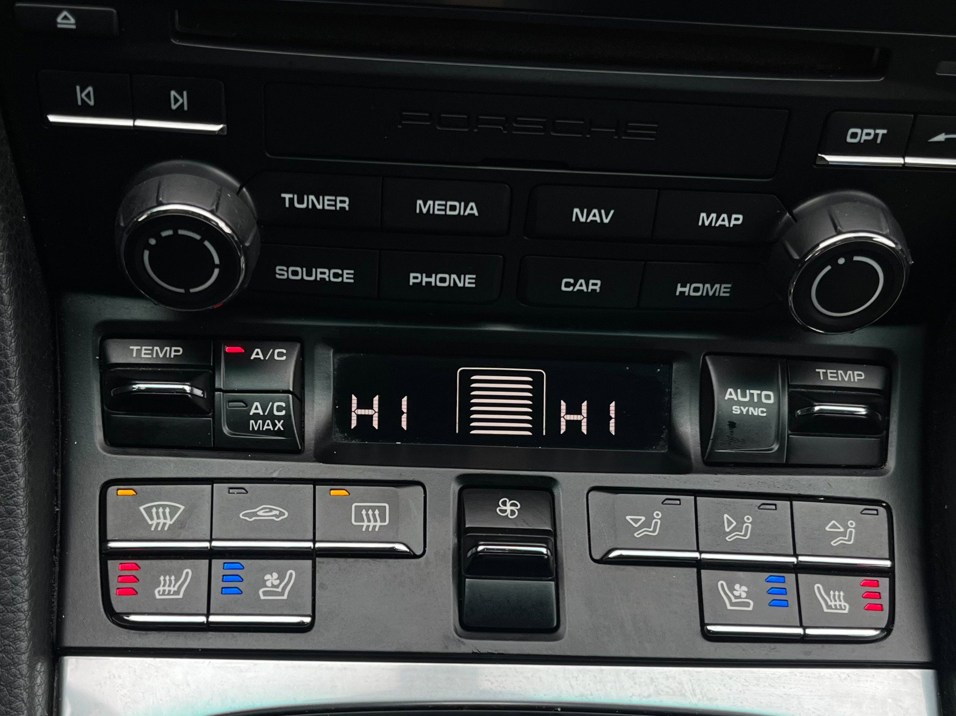 Used 2023 Porsche 718 Boxster image 37