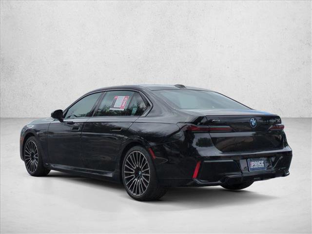 Used 2025 BMW 750e xDrive AWD/4WD image 8