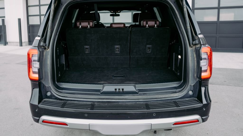 Used 2023 Ford Expedition Limited image 9