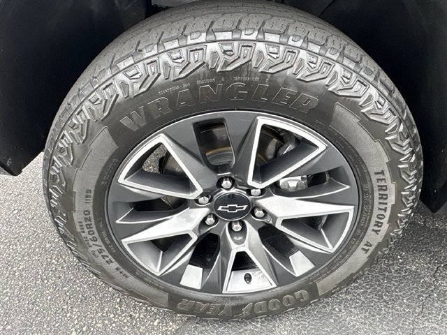 Certified 2024 Chevrolet Suburban Z71 AWD/4WD image 34