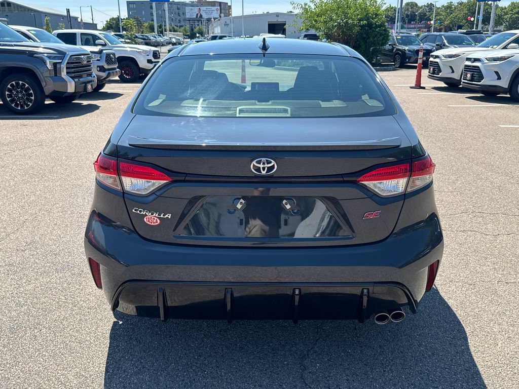 Used 2023 Toyota Corolla SE w/ SE Premium Package FWD image 6