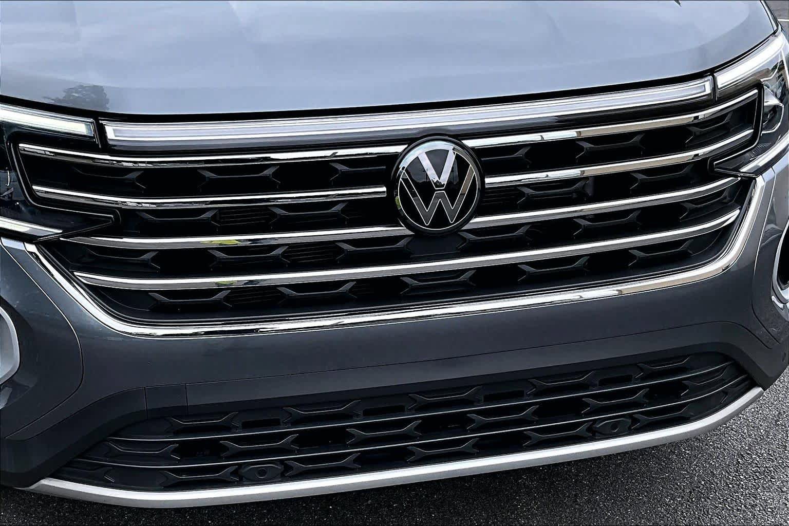 Used 2024 Volkswagen Atlas SE FWD image 29