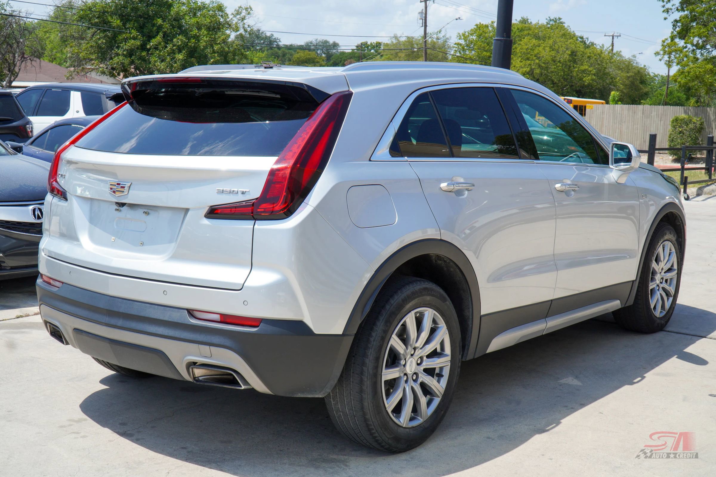 Used 2020 Cadillac XT4 Premium Luxury image 6