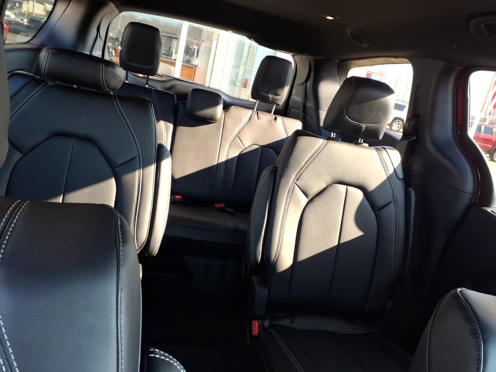New 2026 Chrysler Pacifica Select image 21