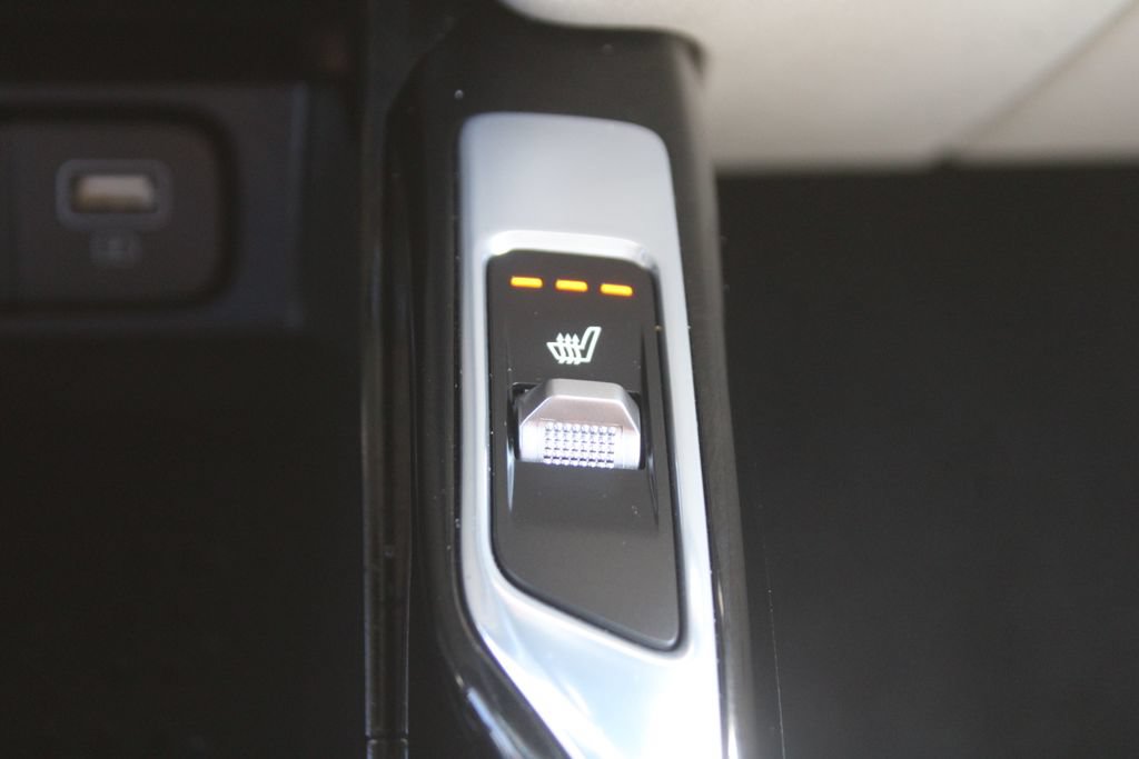 Certified 2023 Kia Sorento SX AWD/4WD image 42