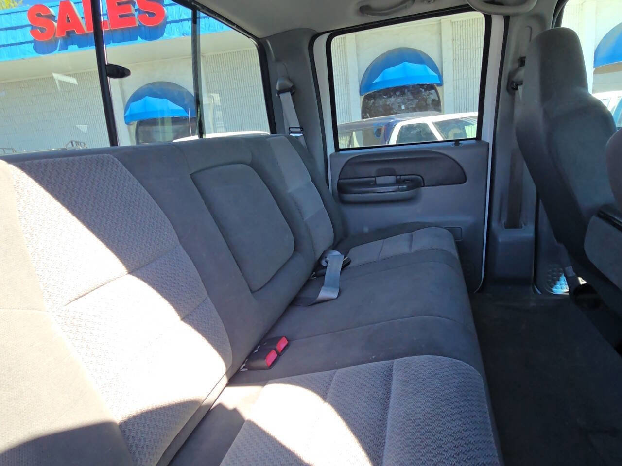 Used 2003 Ford F250 XLT image 25