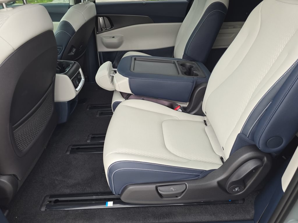 New 2026 Kia Carnival SX Prestige FWD image 17