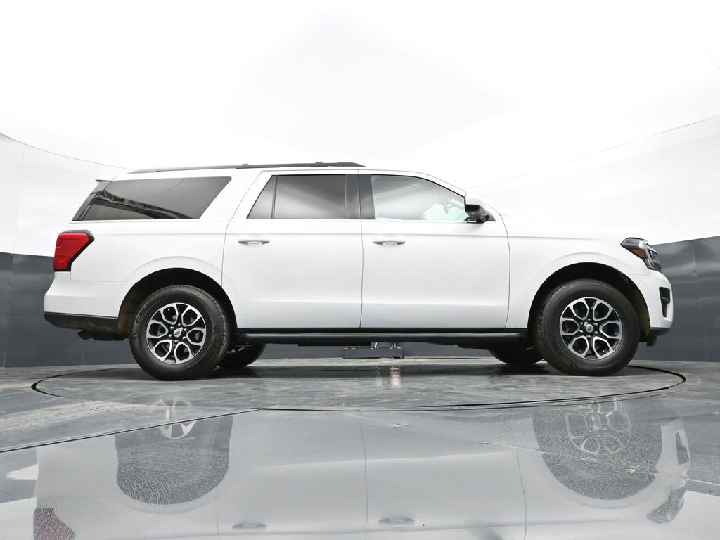 Used 2024 Ford Expedition Max XLT image 49