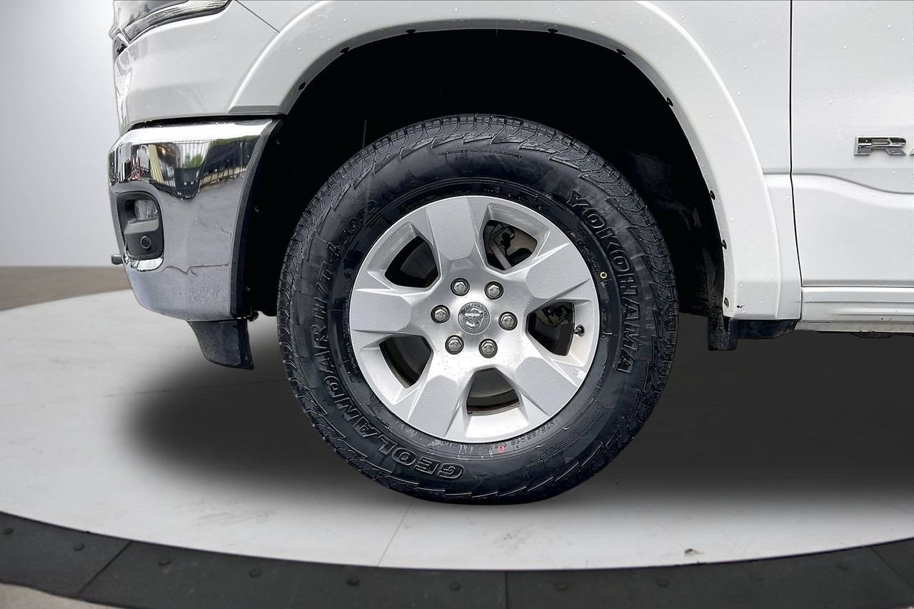 Used 2025 RAM 1500 Big Horn AWD/4WD image 34