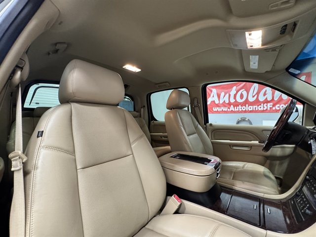 Used 2013 Cadillac Escalade EXT AWD/4WD image 11