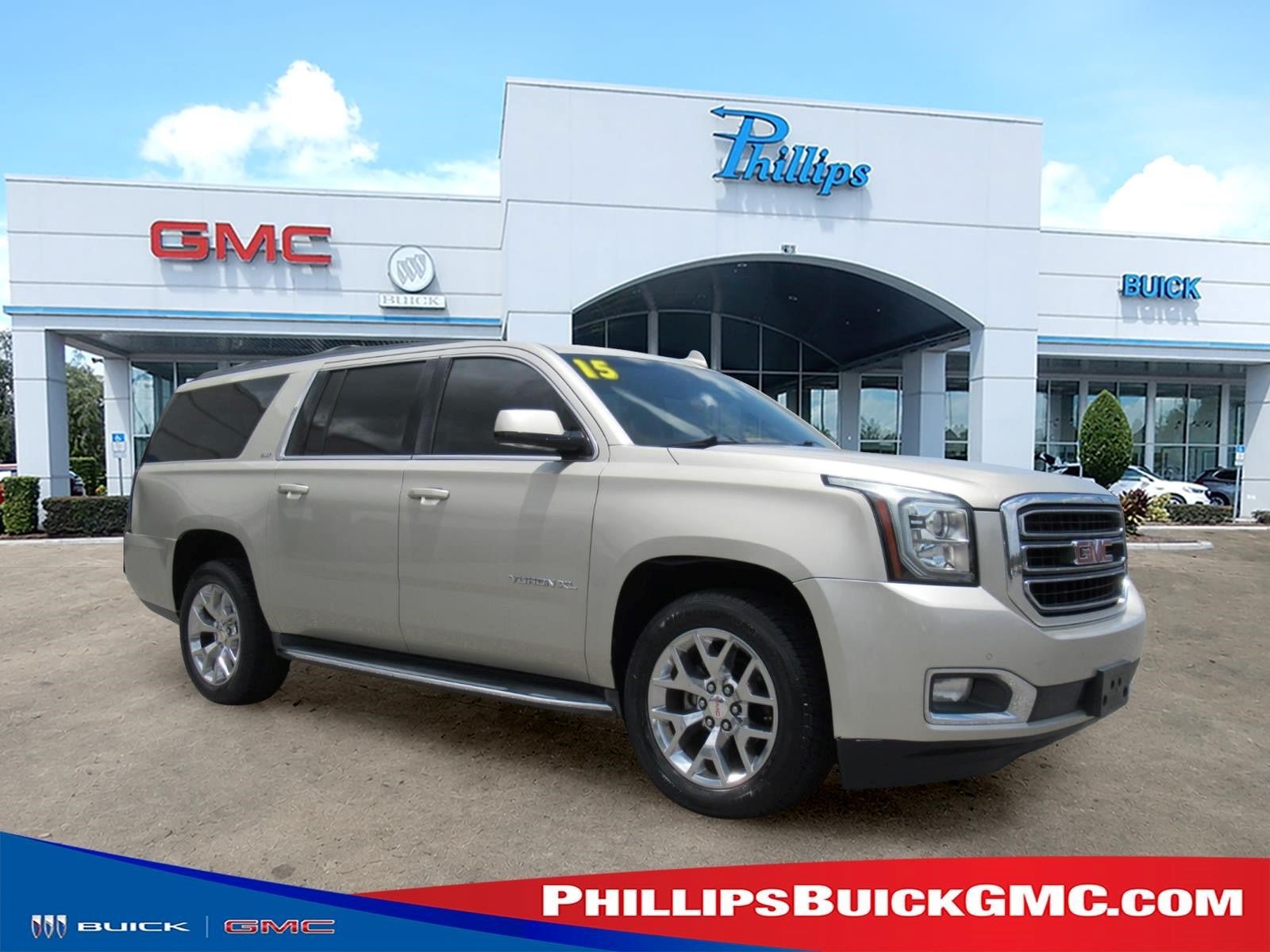 Used 2015 GMC Yukon XL SLT w/ HD Trailering Package RWD image 1