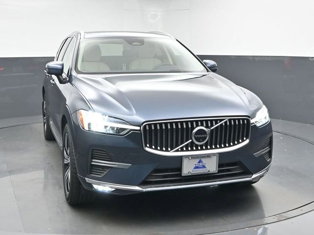Used 2023 Volvo XC60 B6 Ultimate w/ Climate Package image 2